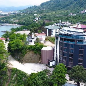 Pentahor Hotel